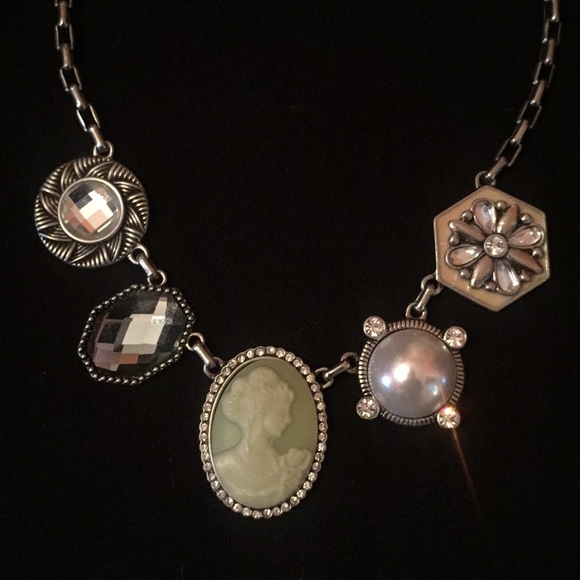 Lia Sophia Cameo Statement Necklace - Picture 2 of 5